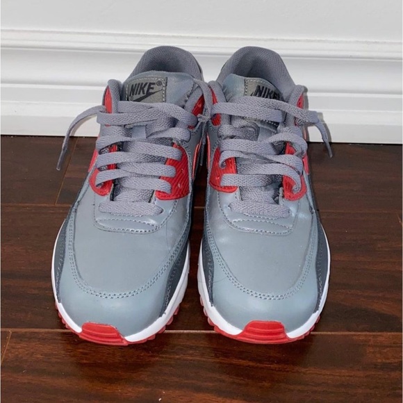 NIKE AIR MAX SIZE 5.5 GS - Picture 2 of 4